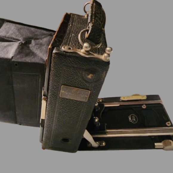 Vintage V. Bittner Breslau Fold Out Camera - Picture 5 of 11